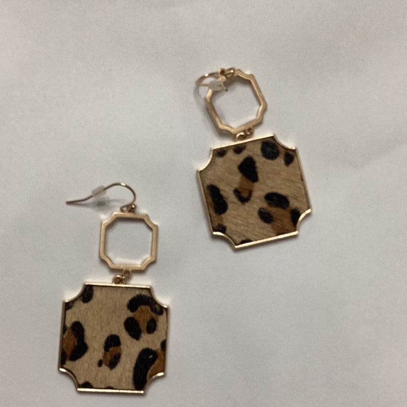 Leopard print link earrings